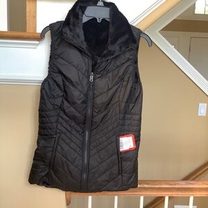 North Face  Womens Black Down Reversable Vest Size Small NWT